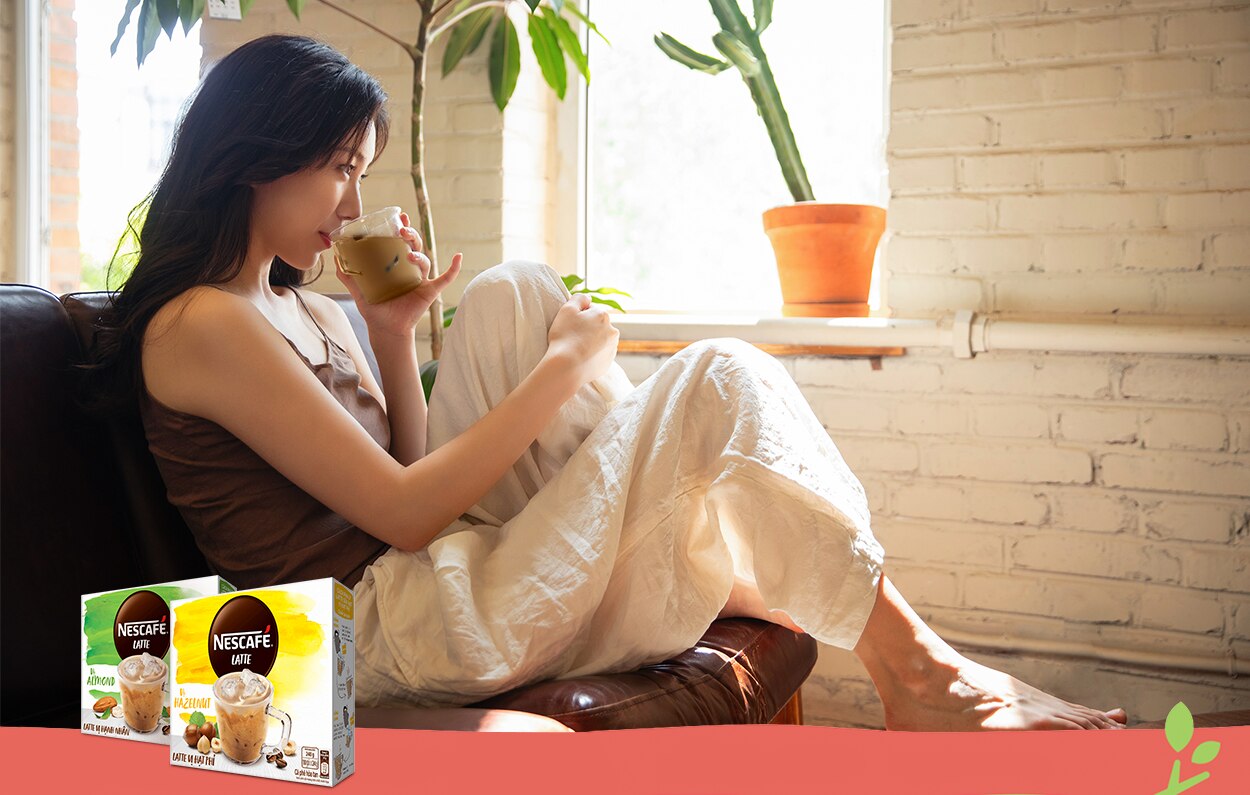Sau khi học cách thư giãn với thiền định, đừng quên thưởng thức một ly NESCAFÉ Latte Sữa Hạt Vị Hạnh Nhân hoặc Vị Hạt Phỉ để tinh thần thêm sảng khoái. 
